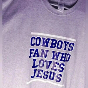 Dallas Cowboys Fan Who Loves Jesus T Shirt Gray 4XL Football Fan (New)